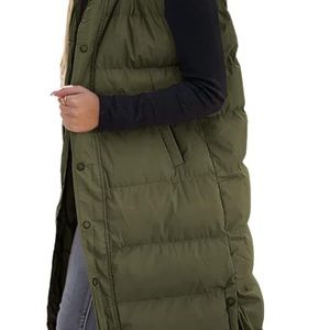 Women’s long quilted vest with hood- green